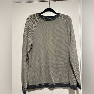 Timberland Men’s Medium Green Mini Striped Long-sleeve Crewneck Top.